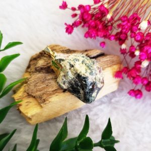 Apatita Azul Bruta - Pingente Banho Dourado - Imagem 3
