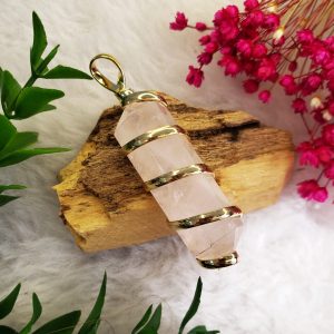 Quartzo Rosa - Pingente Espiral Dourado