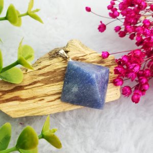 Quartzo Azul - Colar Piramide BR